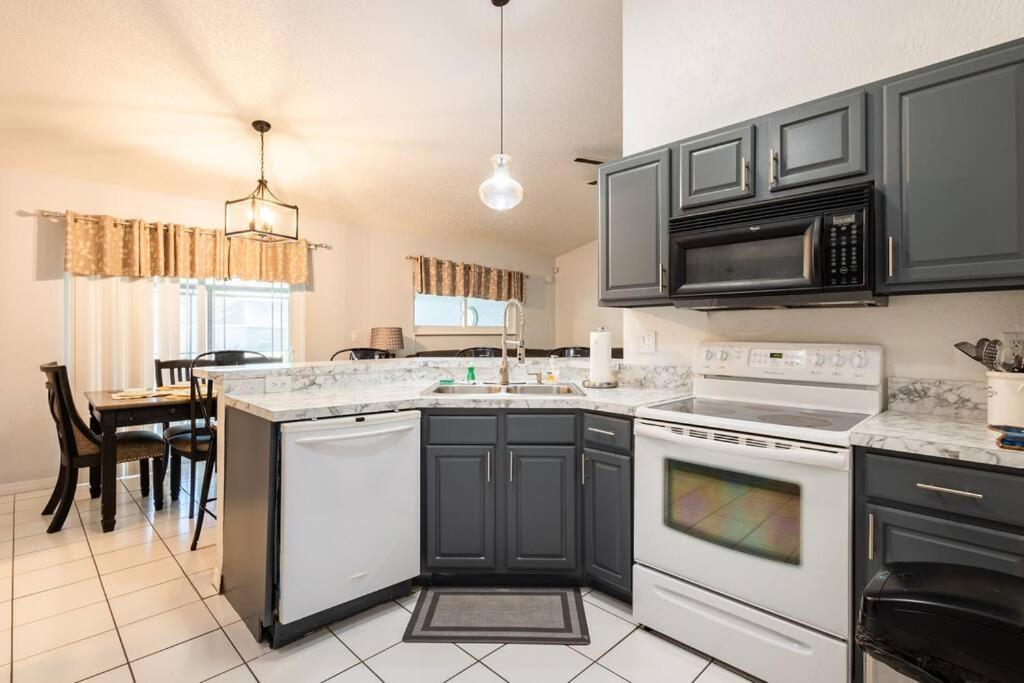 13 Mins From Disney Arcade, Private Pool, & Themed Rooms Orlando Exterior photo